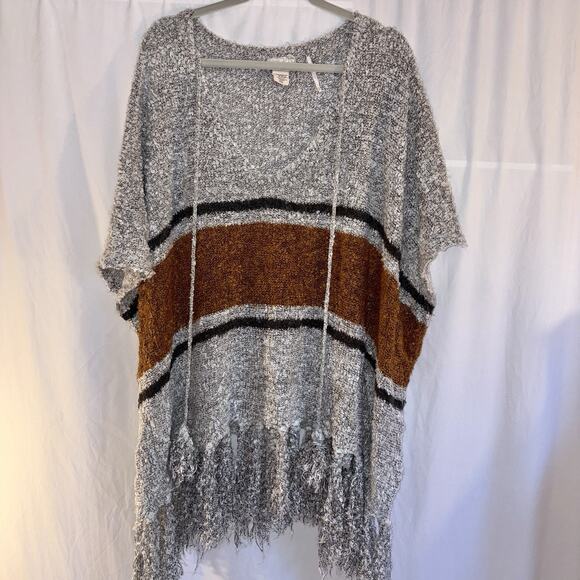 Free People Striped Fringe Juno Boucle Boho Poncho Western Sweater ONE SIZE - Picture 2 of 11